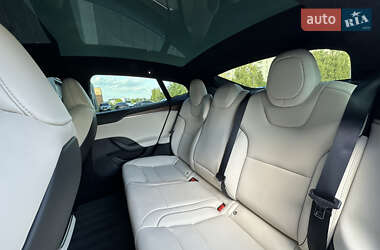 Лифтбек Tesla Model S 2021 в 