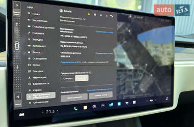 Лифтбек Tesla Model S 2021 в 