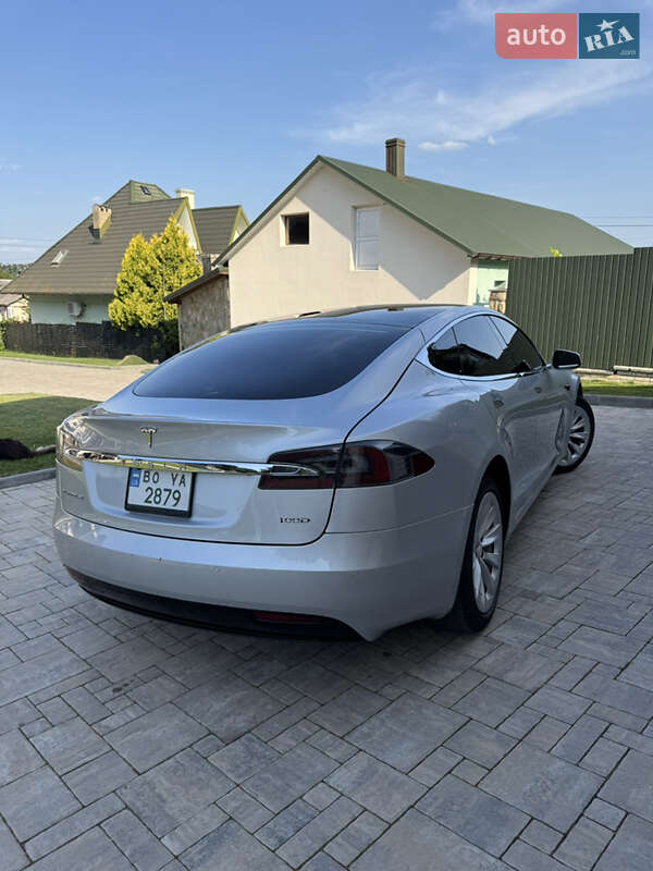 Лифтбек Tesla Model S 2017 в Тернополе