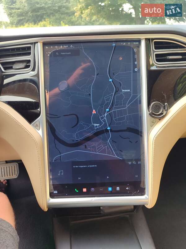 Лифтбек Tesla Model S 2016 в Ивано-Франковске