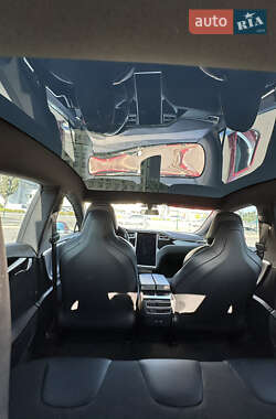 Лифтбек Tesla Model S 2017 в 