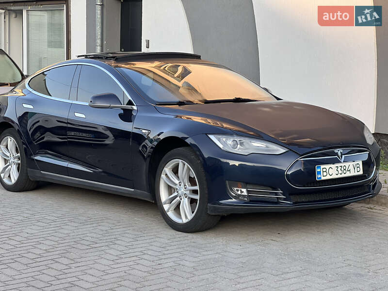 Лифтбек Tesla Model S 2013 в Львове фото 4 Лифтбек Tesla Model S 2013 в Львове