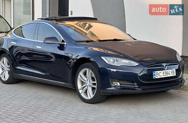 Лифтбек Tesla Model S 2013 в 