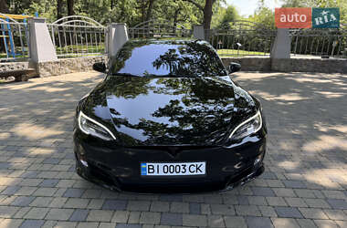Tesla Model S 2020