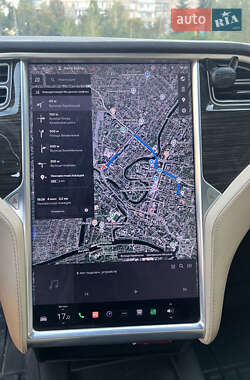 Лифтбек Tesla Model S 2017 в 