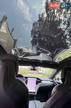 Лифтбек Tesla Model S 2018 в 