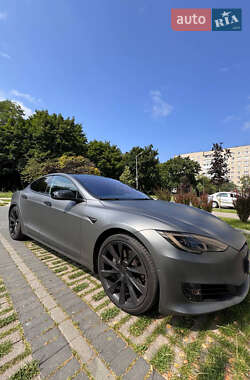 Лифтбек Tesla Model S 2018 в 