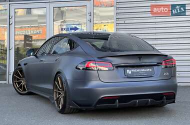 Лифтбек Tesla Model S 2022 в 