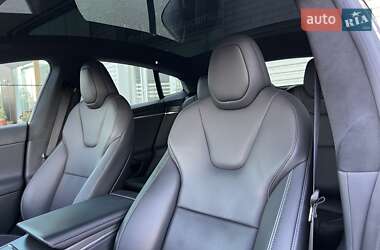 Лифтбек Tesla Model S 2022 в 