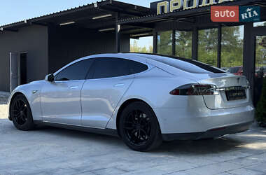 Лифтбек Tesla Model S 2014 в 