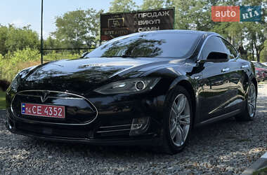 Лифтбек Tesla Model S 2016 в 