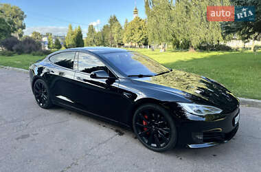 Лифтбек Tesla Model S 2018 в 