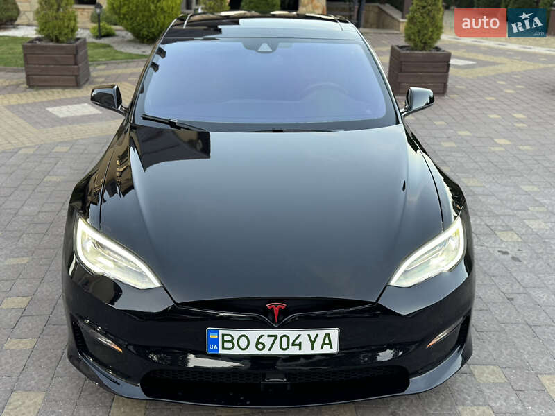 Лифтбек Tesla Model S 2015 в Тернополе
