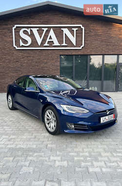 Tesla Model S 2018