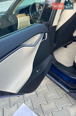 Ліфтбек Tesla Model S 2018 в Чернівцях