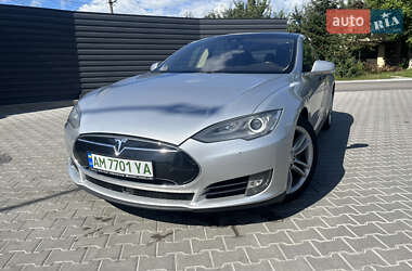 Tesla Model S 2014