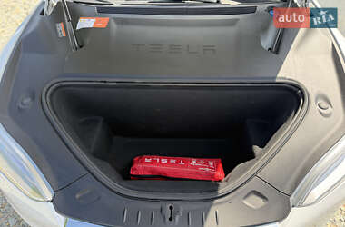 Лифтбек Tesla Model S 2017 в 