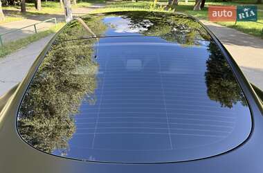 Лифтбек Tesla Model S 2024 в 