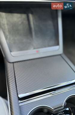 Лифтбек Tesla Model S 2024 в 