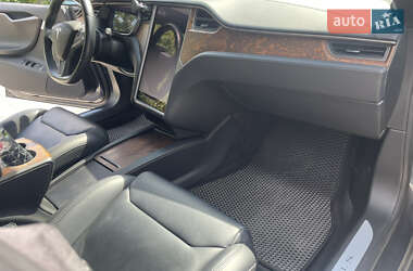 Лифтбек Tesla Model S 2019 в 