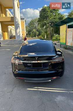 Лифтбек Tesla Model S 2013 в 