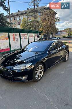 Tesla Model S 2013