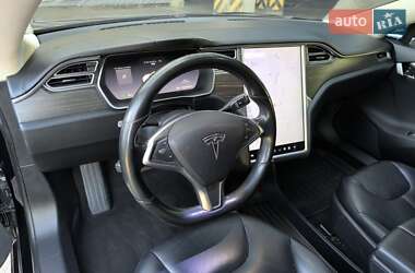 Лифтбек Tesla Model S 2014 в 