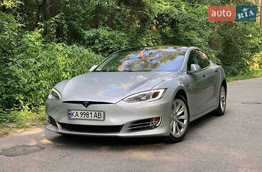 Лифтбек Tesla Model S 2016 в 