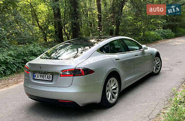 Лифтбек Tesla Model S 2016 в 