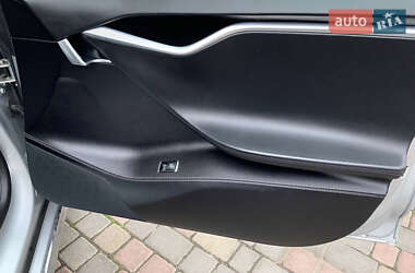 Лифтбек Tesla Model S 2016 в 