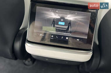 Лифтбек Tesla Model S 2022 в 