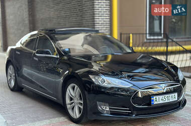 Лифтбек Tesla Model S 2012 в Киеве