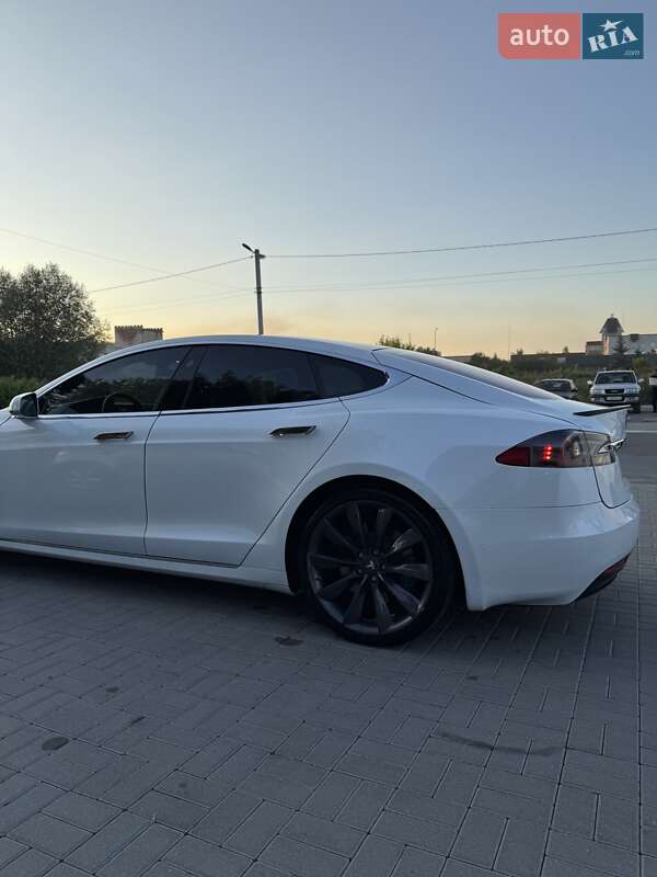 Лифтбек Tesla Model S 2020 в Каменец-Подольском фото 14 Лифтбек Tesla Model S 2020 в Каменец-Подольском