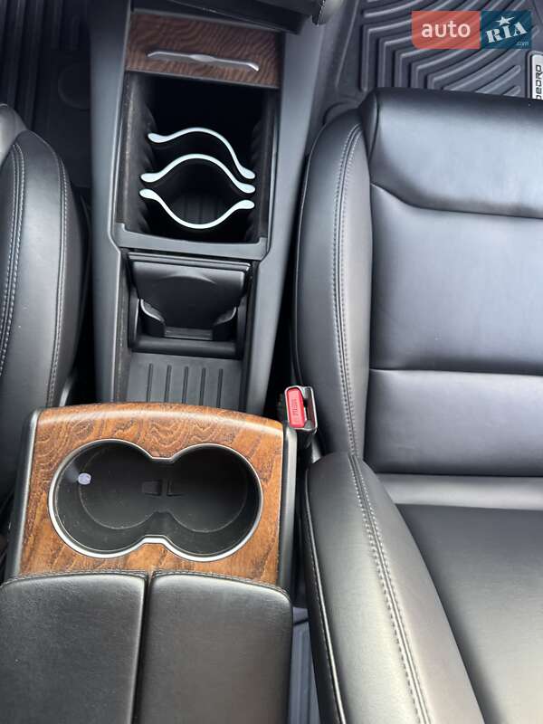 Лифтбек Tesla Model S 2020 в Каменец-Подольском фото 35 Лифтбек Tesla Model S 2020 в Каменец-Подольском