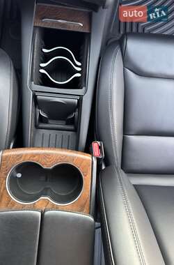 Лифтбек Tesla Model S 2020 в 