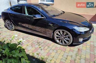 Лифтбек Tesla Model S 2012 в 