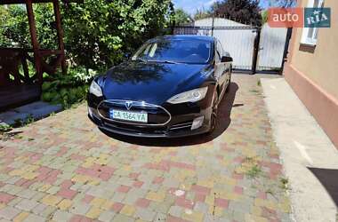 Лифтбек Tesla Model S 2012 в 