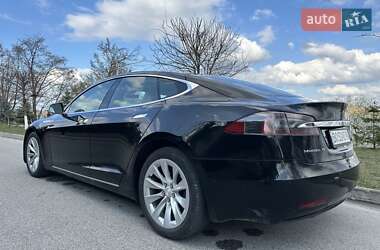 Лифтбек Tesla Model S 2017 в 