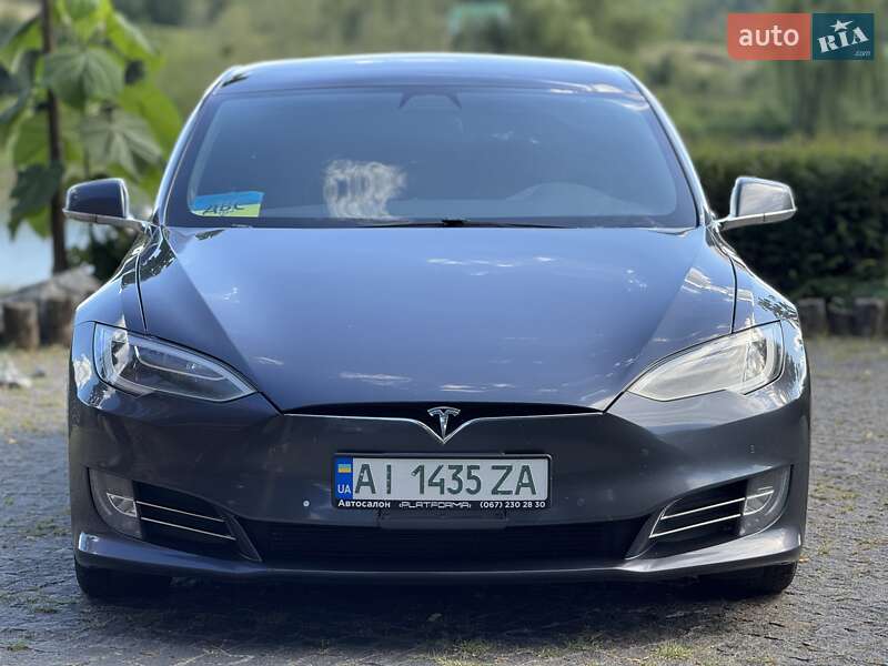 Лифтбек Tesla Model S 2017 в Обухове