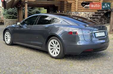 Лифтбек Tesla Model S 2017 в 