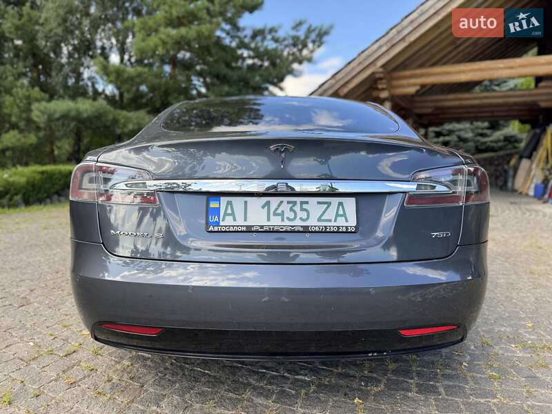 Лифтбек Tesla Model S 2017 в Обухове