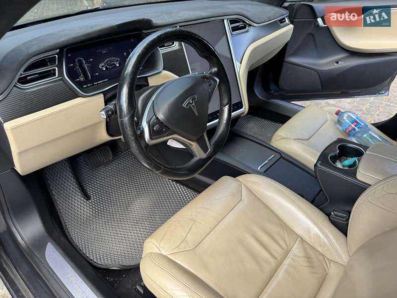 Лифтбек Tesla Model S 2017 в Обухове