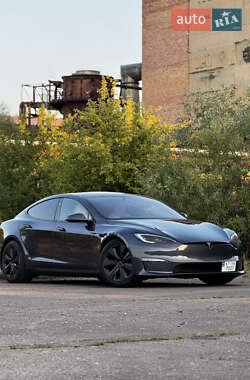 Лифтбек Tesla Model S 2022 в 