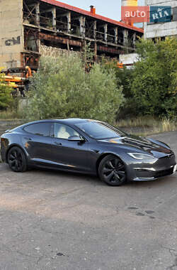 Лифтбек Tesla Model S 2022 в 