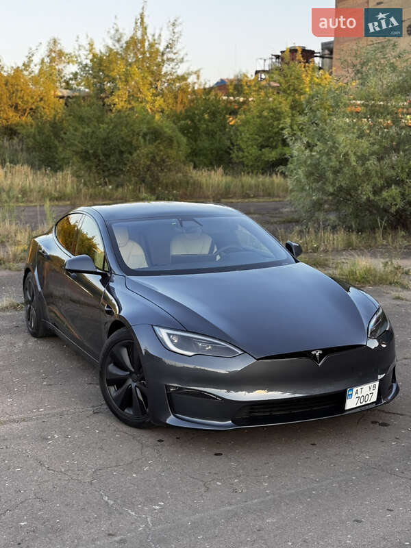 Ліфтбек Tesla Model S 2022 в Калуші
