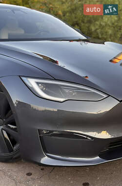 Лифтбек Tesla Model S 2022 в 