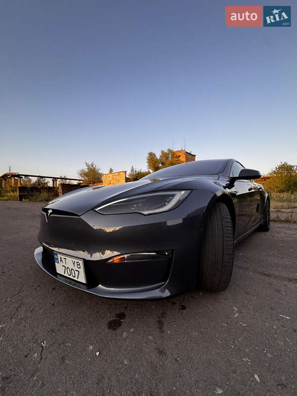 Ліфтбек Tesla Model S 2022 в Калуші
