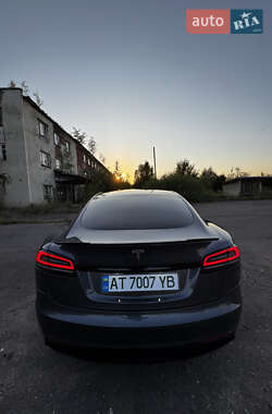 Лифтбек Tesla Model S 2022 в 