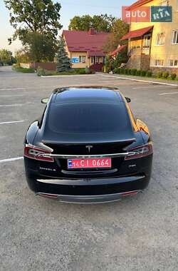 Лифтбек Tesla Model S 2013 в 