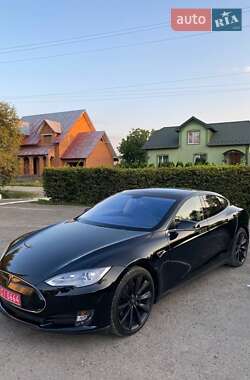 Лифтбек Tesla Model S 2013 в 
